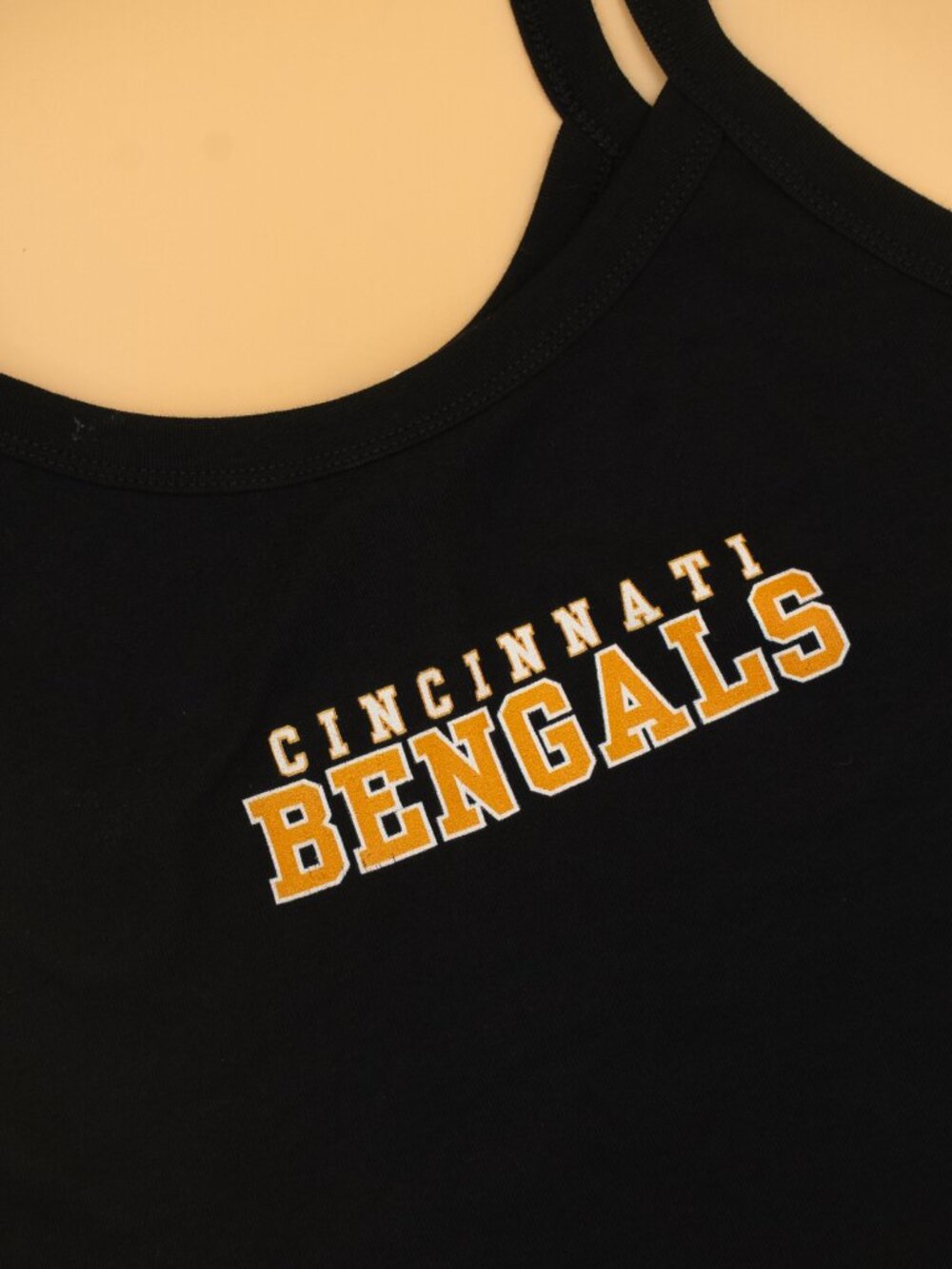 Cincinnati Football Women’s
Crop Tank Top - Picture 5 of 7